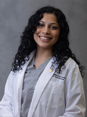 meet dr aayushi garg
